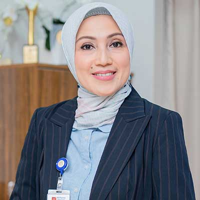 Dr. Relia Sari